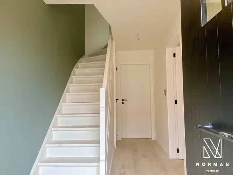 Te Huur: Gerenoveerde en moderne woning in Gullegem!