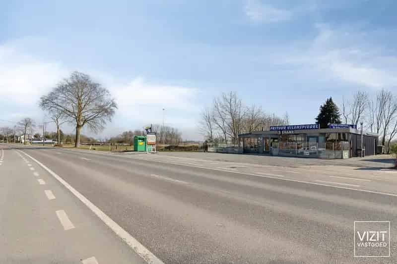 Overname handelsfonds met gebouw en grond te Haaltert!