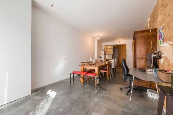 Huis Te Koop Dendermonde: Instapklare Woning met Multifunctionele Ruimte en Dakterras