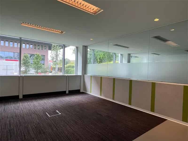 Lichtrijke instapklare kantoren tot 688m²  in UCO toren te Gent