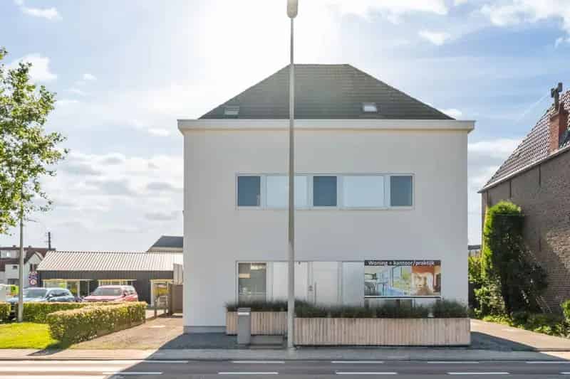 Luxueuze woning met groot polyvalent bijgebouw