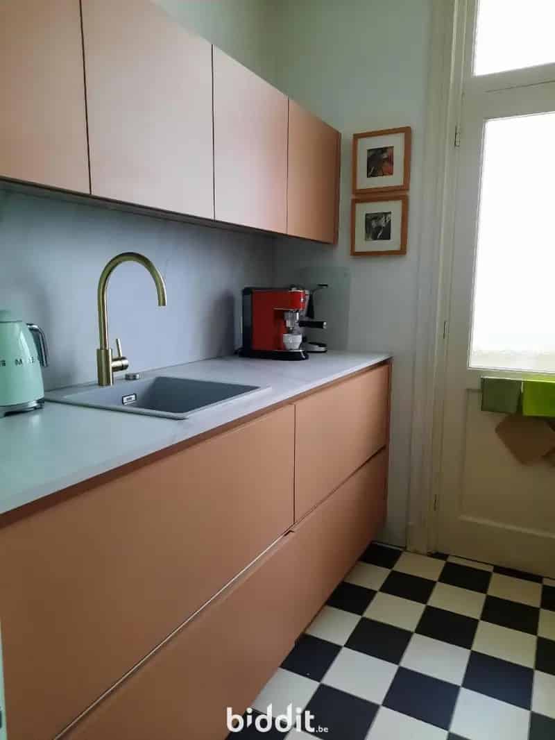 APPARTEMENT MET KELDER
