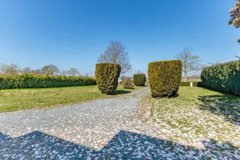Villa te koop in Asse
