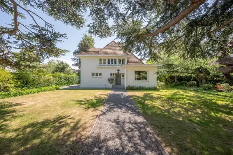 Charmante vrijstaande villa in het hartje Zoute