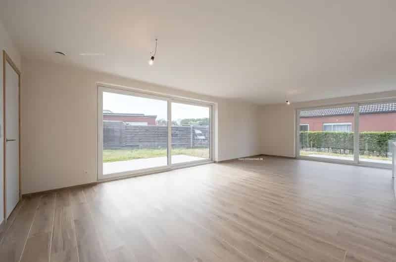 Nieuwbouw woning te koop in Oostkamp