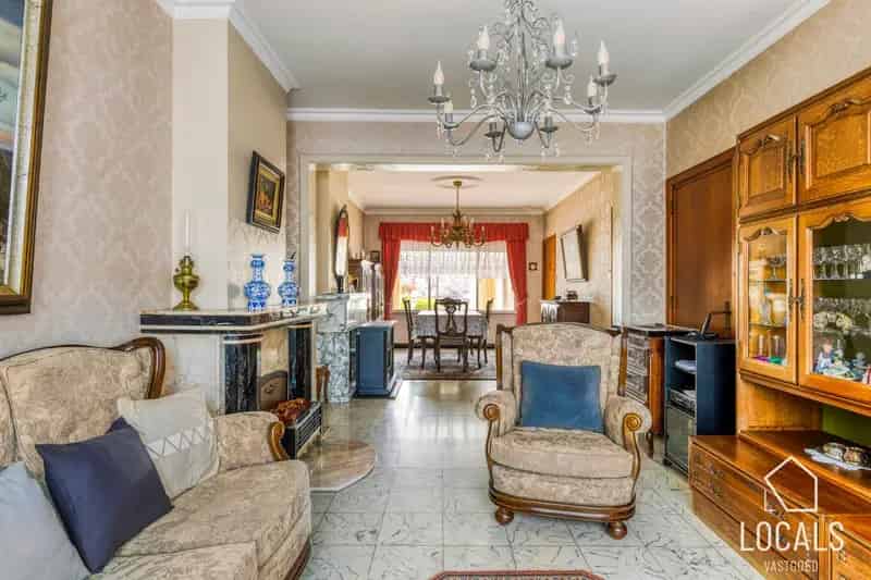 Te renoveren woning kortbij station Ninove