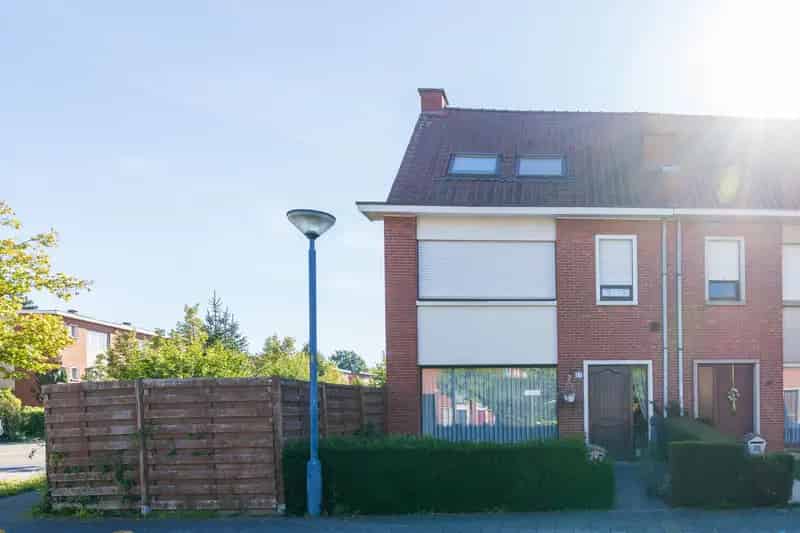 Huis te huur: Gezinswoning 4 slaapkamers te moderniseren