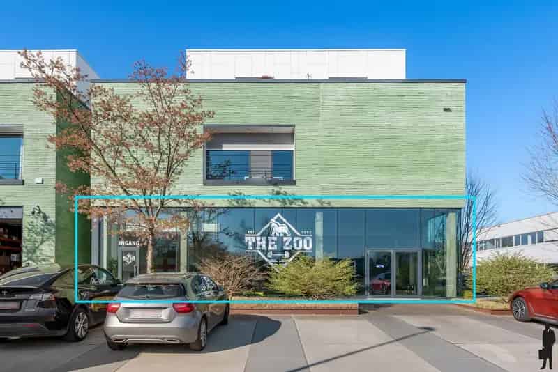 Bedrijfsvastgoed (KMO, kantoor, showroom) van 160m² in Mol