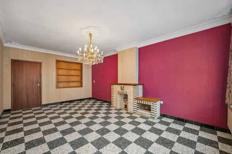 Te renoveren woning te Melkwezer
