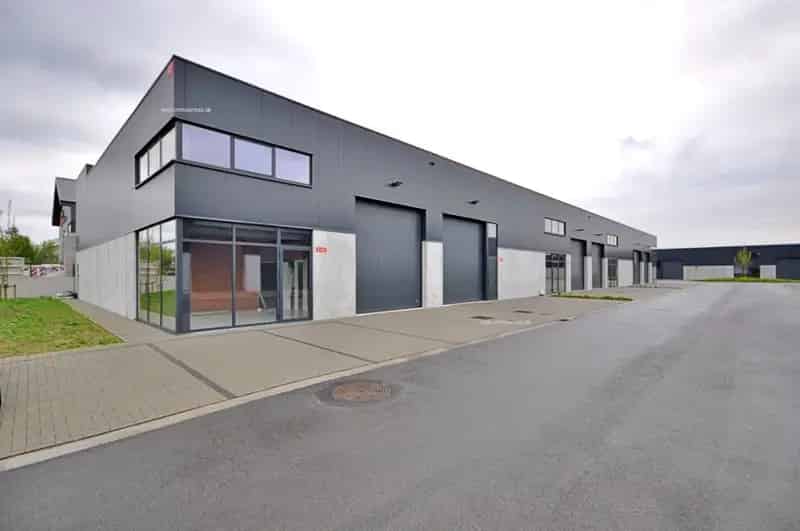 Nieuwbouw bedrijfsgebouw te koop in Kmo-Park Moenkouter Zwevegem