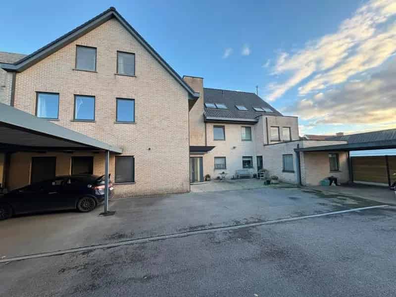 Appartementsgebouw te koop Eke