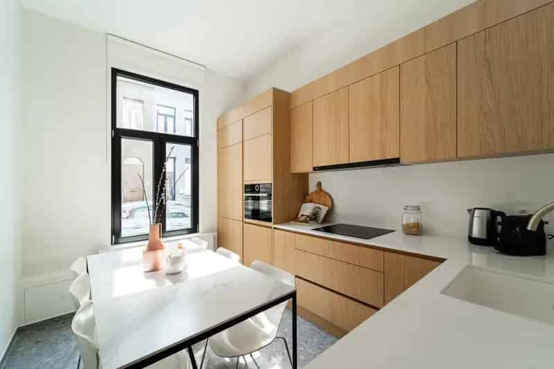 Huis te huur Oud Berchem 3 slaapkamers gerenoveerd