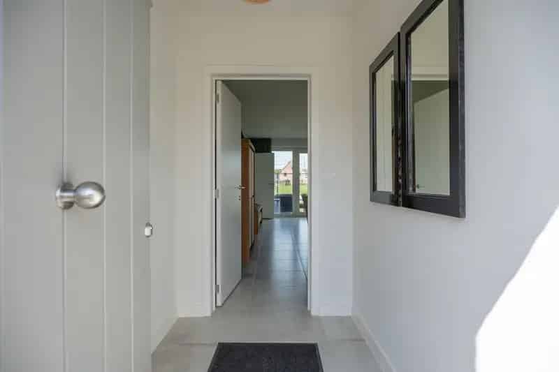 Energiezuinige nieuwbouwwoning met 4 slpk en privé tuin.