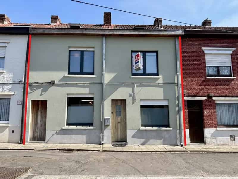 RUIME ENERGIEZUINGE WONING MET 5 SLPKS, GARAGE EN STADSKOER
