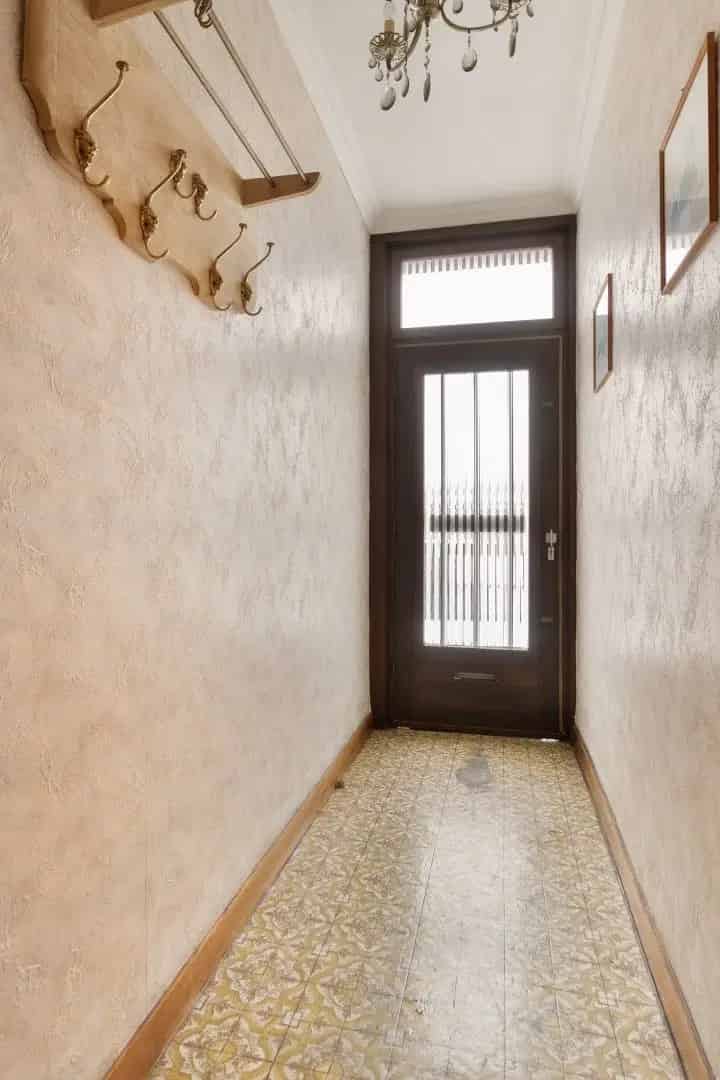Gezellige te  renoveren woning met tuin in rustige buurt!