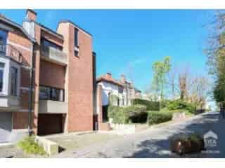 Appartement te Koop Ukkel 2 slaapkamers Terras Gerenoveerd