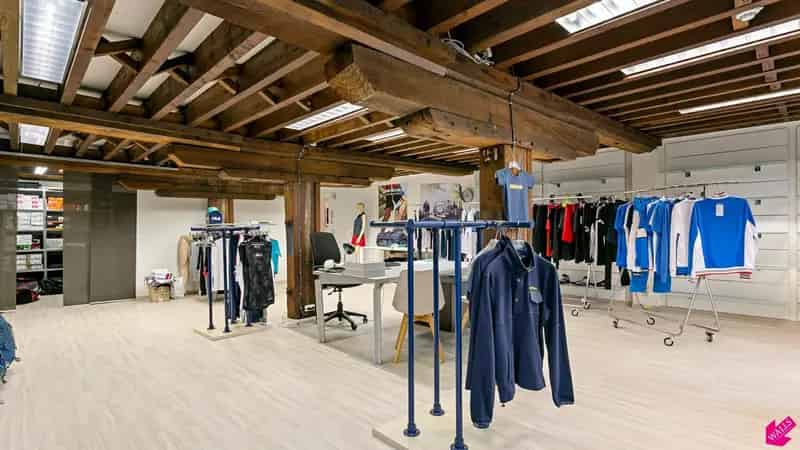 Kantoor te Huur Antwerpen Noord 121m² gerenoveerd pakhuis