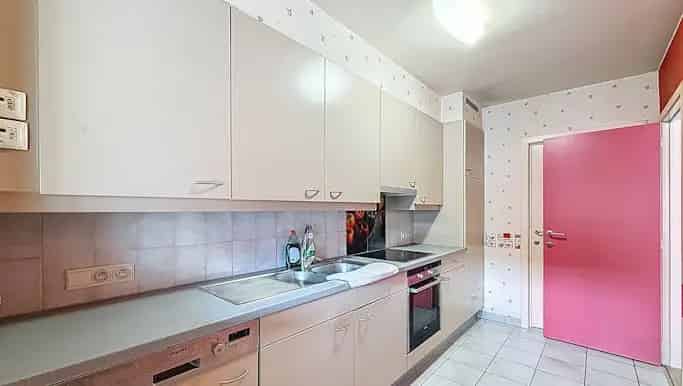 Appartement te koop in Aloise Biebuyckstraat 28, Sint-Eloois-Vijve - Dewaele