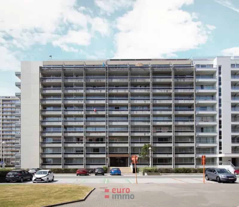 Gesloten garagebox op centrale ligging in Nieuwpoort.