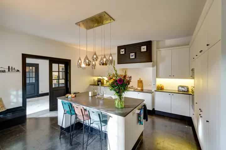 Prachtige villa op rustige en centrale ligging te Brasschaat