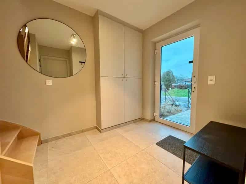 LOT 1 - HOB OP EEN PERCEEL VAN 352M² MET 3 SLPKS, GROTE OPRIT EN RUIME TUIN