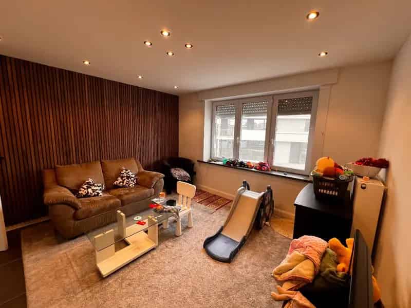 GERENOVEERDE WONING MET 2 SLAAPKAMERS EN GARAGE IN IEPER