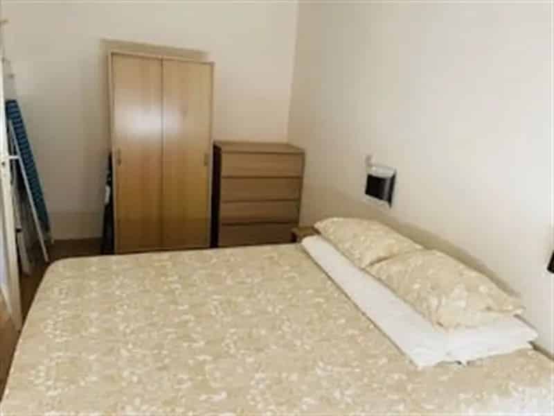 1 SLAAPKAMER APPARTEMENT OP EEN TOPLOCATIE IN DE EU WIJK 