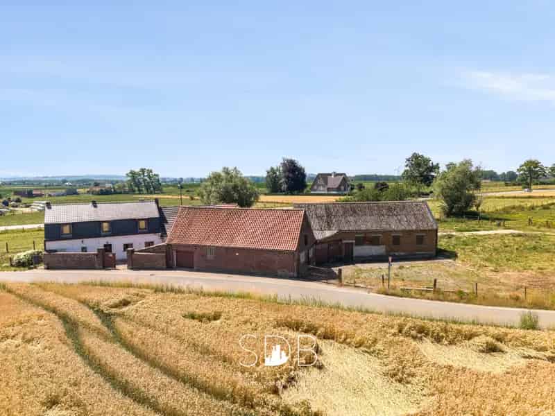 Huis te huur Herzele: Landelijke hoeve met bijgebouwen en weiland