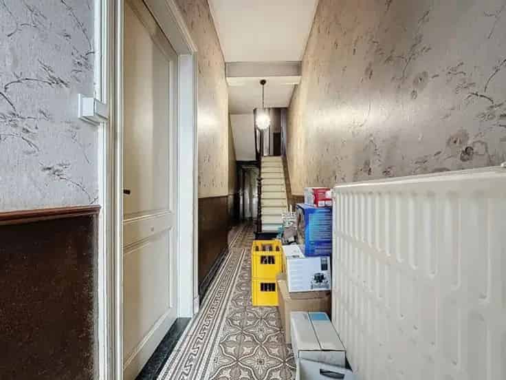 Huis Te Koop Visé Centrum: Charmant huis met atelier en buitenruimte