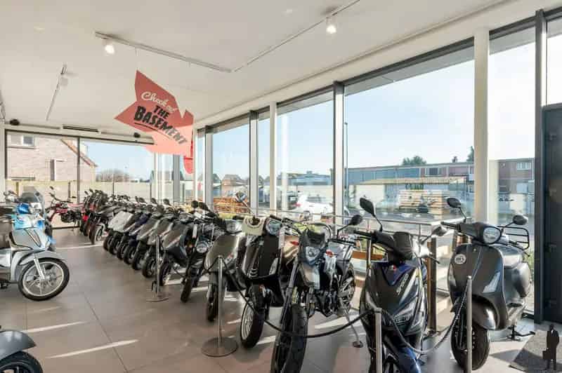Uniek commercieel eigendom en hoogwaardig duplex appartement