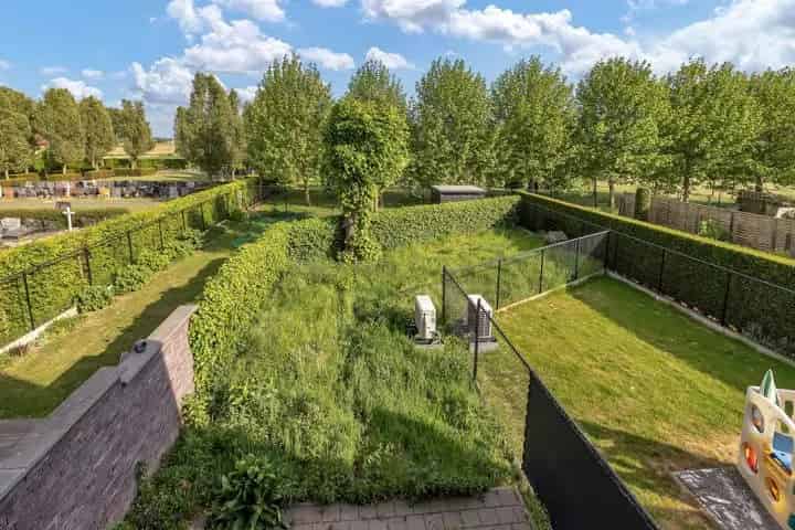 Nieuwbouwwoning volledig afgewerkt!