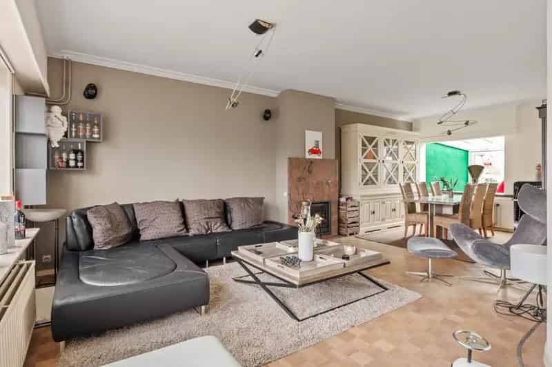 Ruime beletagewoning met 3 slaapkamers en een grote tuin in Wijnegem!