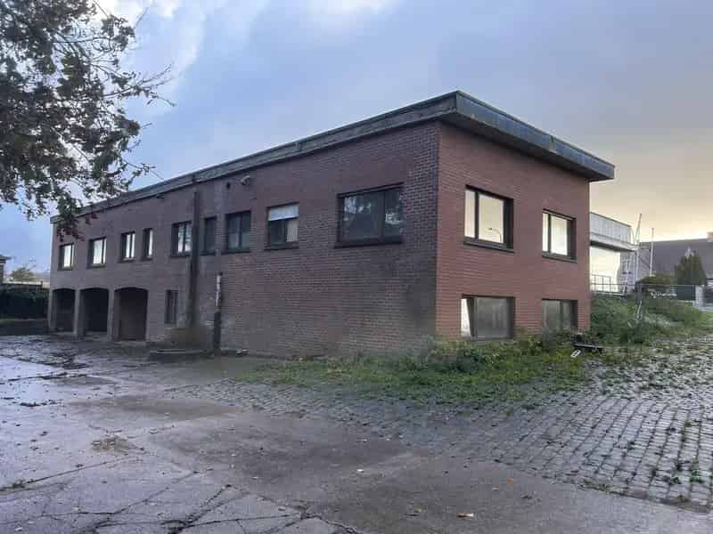 MAGAZIJN BRAKELSESTEENWEG NINOVE