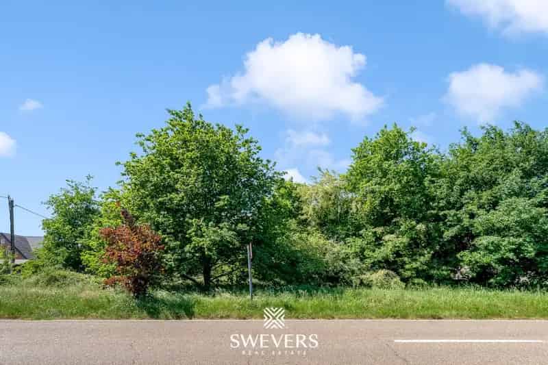 Rustig gelegen bouwgrond van 7a 91ca