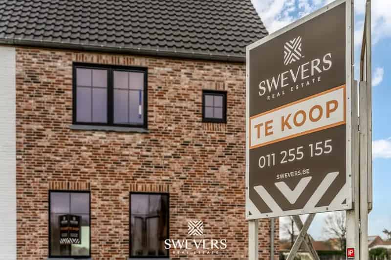 Stijlvolle HOB (E20) met 3 slaapkamers op 7a 30ca (ZW)