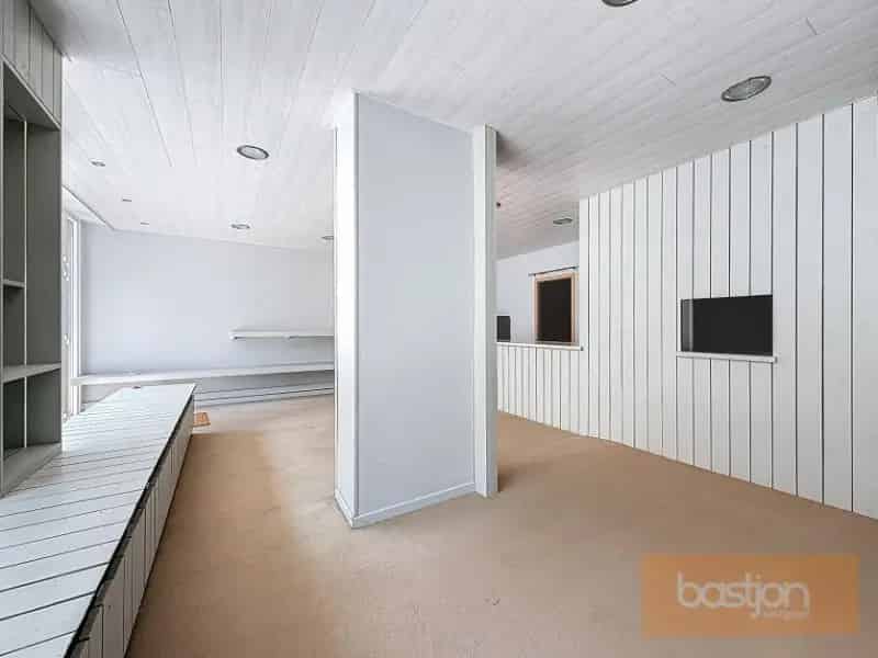 🏡 Te Koop in het Hart van Zwevegem – Handelspand met Woonst en Garage!