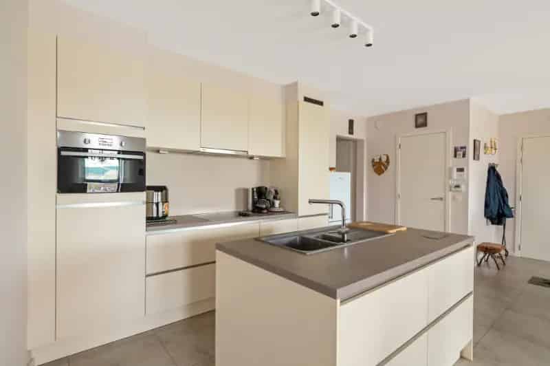 Appartement 2 slpk, terras, autostaanplaats te  2deV