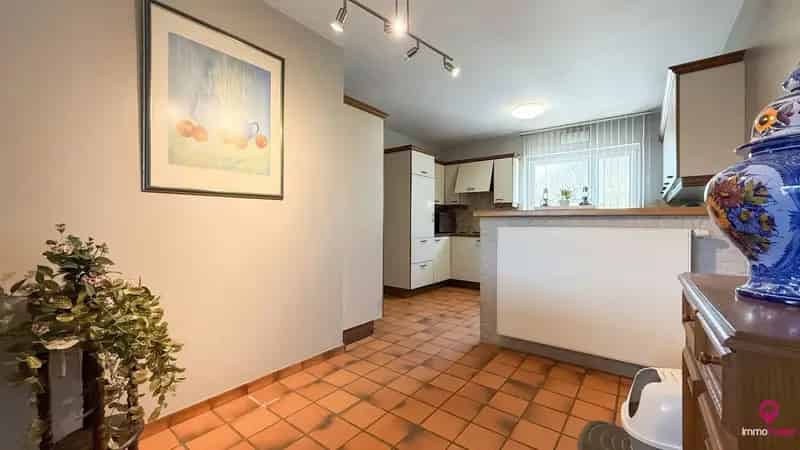 Charmante woning met 3 slaapkamers en inpandige garage!