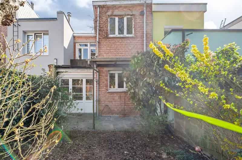 Te renoveren jaren '50 woning met gezellig tuintje.