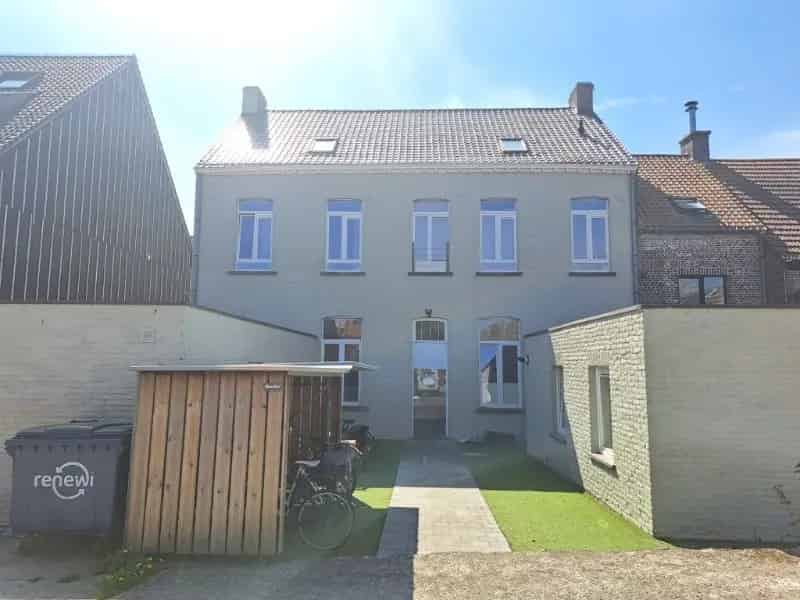 Centrum Handzame - Investeringspand bestaande uit 4 appartementen.