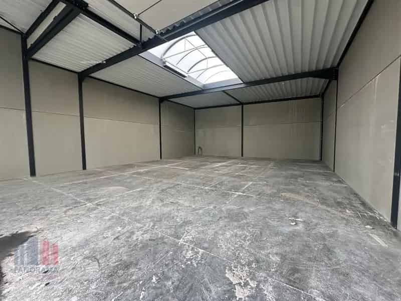 Nieuwbouw bedrijfsgebouw te huur in De Posthoorn Wevelgem