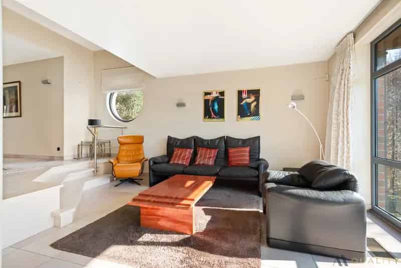 Open bebouwing met 3 slaapkamers op rustige locatie