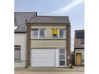 Huis te Koop Ophasselt - Instapklare Familiewoning met Garage en Tuin