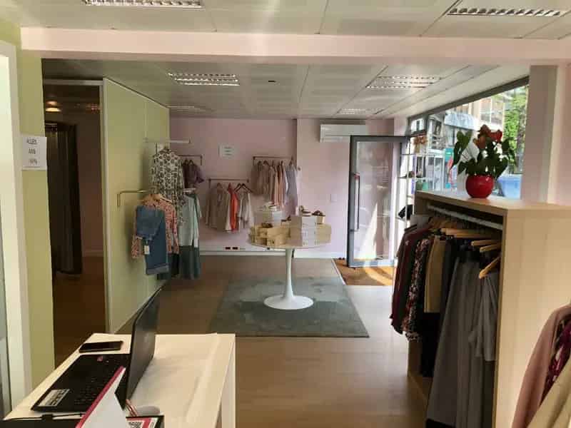Instapklaar kantoor/winkelruimte, 75 m², Torhout