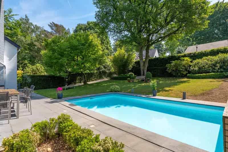 Sint-Pieters-Woluwe : Villa met 5 slaapkamers en zwembad