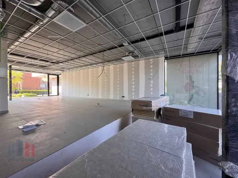 Nieuwbouw handelspand te huur in Kapellestraat Tielt