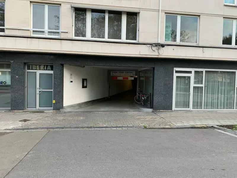 Garage te koop