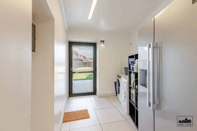 Instapklare woning met tuin in Dendermonde