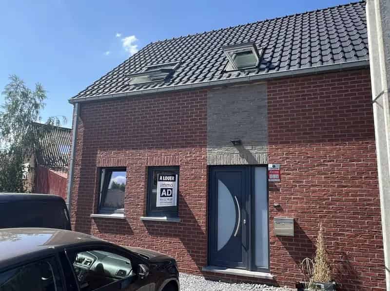 Gezellige en rustig gelegen nieuwbouw woning met 2 tuin