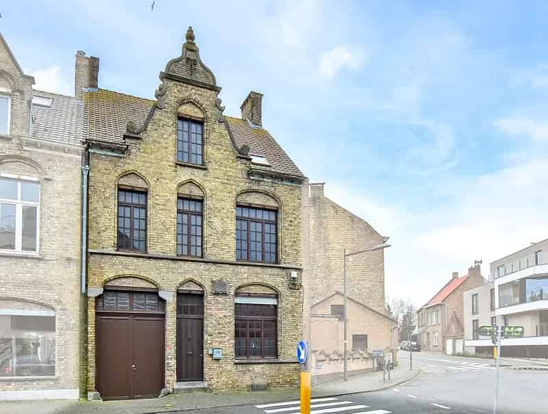 Unieke vastgoedkans in het centrum van Veurne